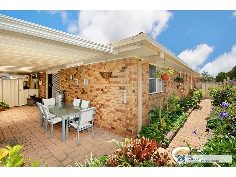 3/2 Tuckeroo Crescent, Evans Head NSW 2473