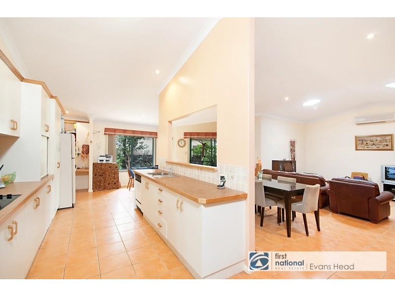 13 Bottlebrush Crescent, Evans Head NSW 2473