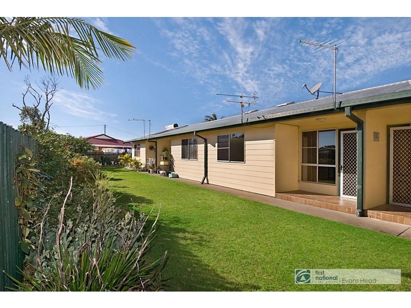 2/6 Cassia Street, Evans Head NSW 2473