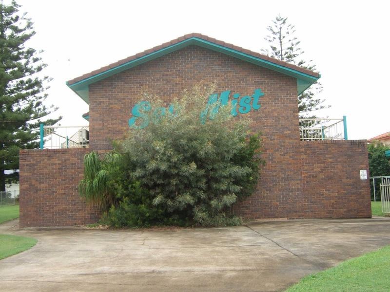 2/6 Flame Street, Evans Head NSW 2473