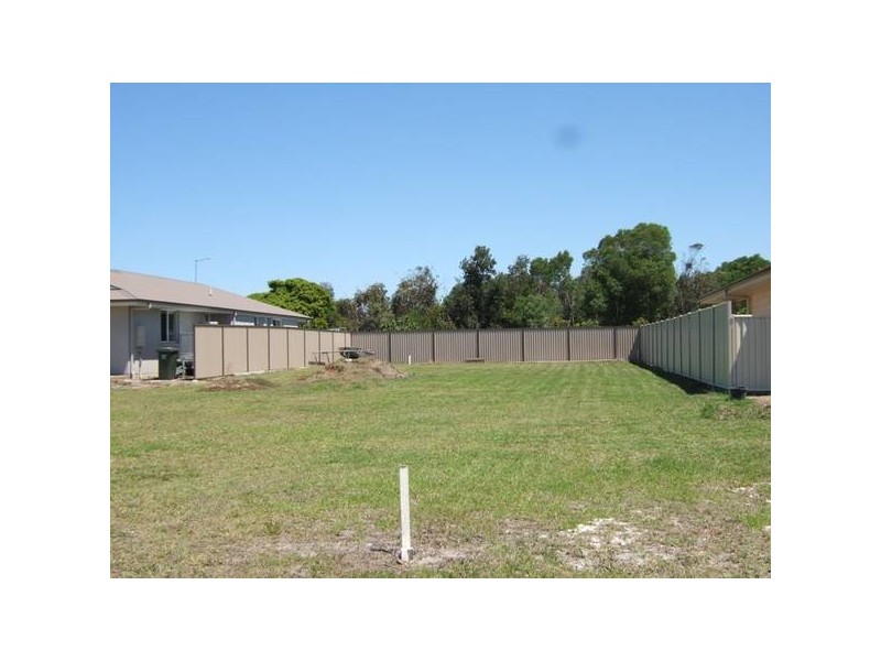 2 Palm Place, Evans Head NSW 2473