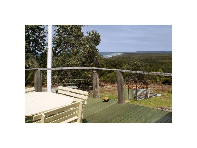 2 Seaview Crescent, Broadwater NSW 2472