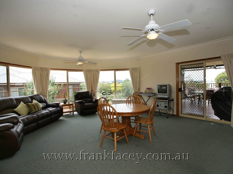 54-56 Marisa Crescent, Berwick VIC 3806