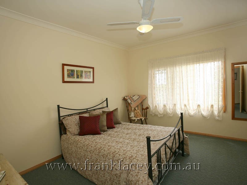 54-56 Marisa Crescent, Berwick VIC 3806