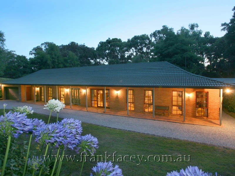 124 Stoney Creek Road, Beaconsfield Upper VIC 3808