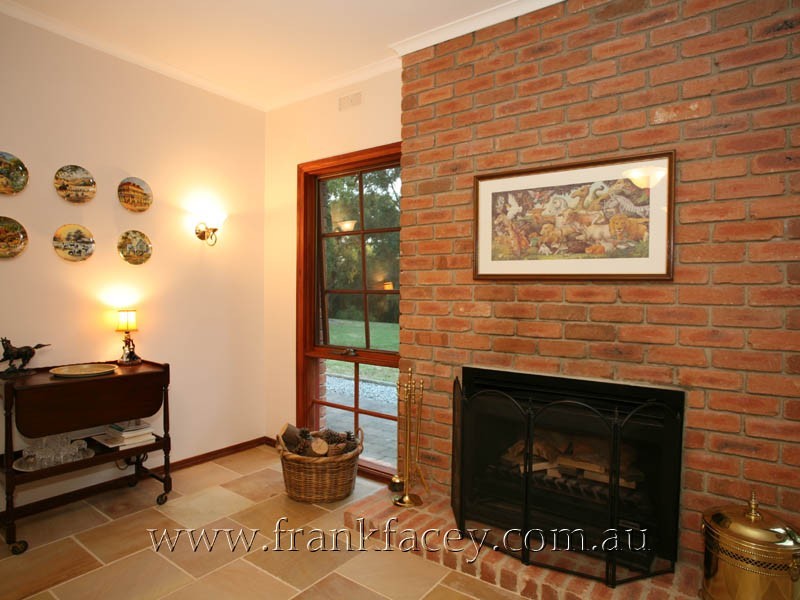 124 Stoney Creek Road, Beaconsfield Upper VIC 3808