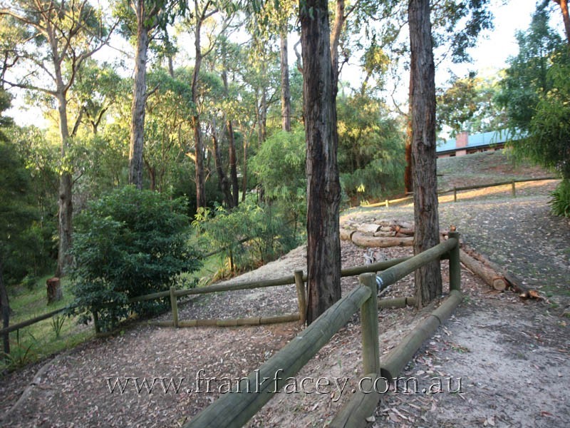 124 Stoney Creek Road, Beaconsfield Upper VIC 3808
