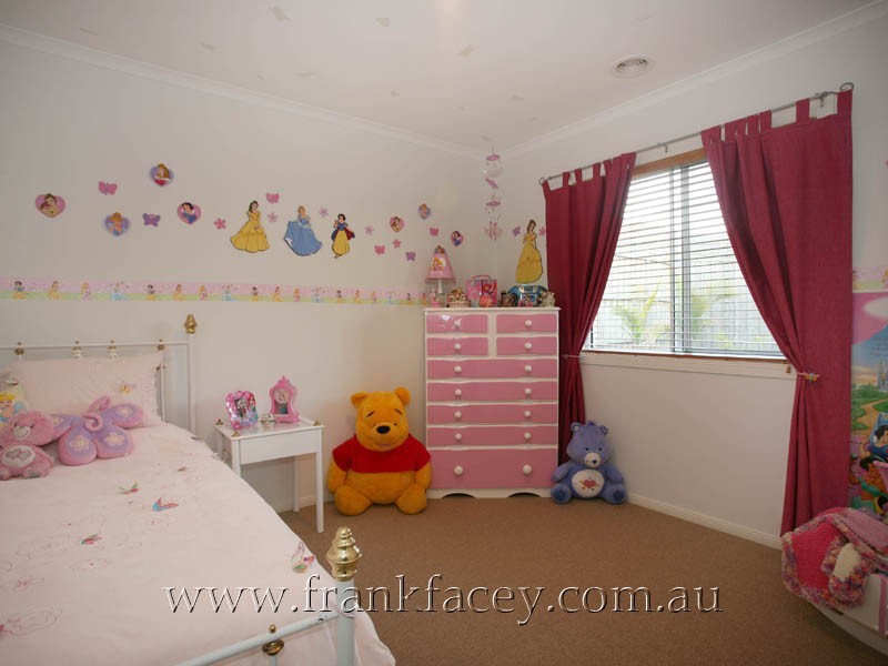 11 Belmont Road, Berwick VIC 3806