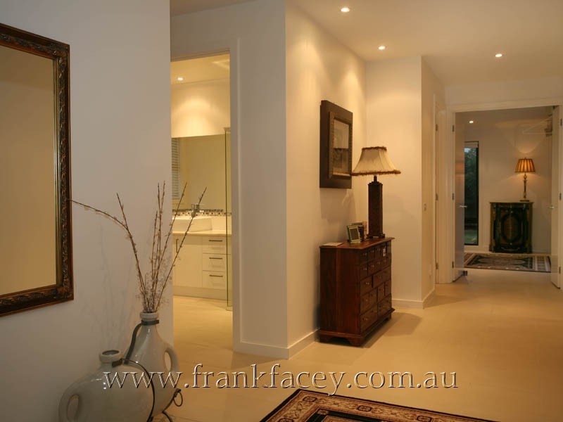 4 Canberra Avenue, Berwick VIC 3806