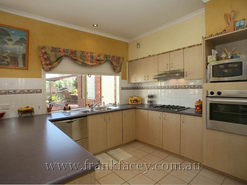 56 Littlecroft Avenue, Narre Warren South VIC 3805