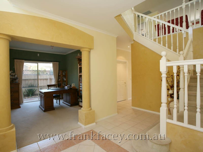 56 Littlecroft Avenue, Narre Warren South VIC 3805