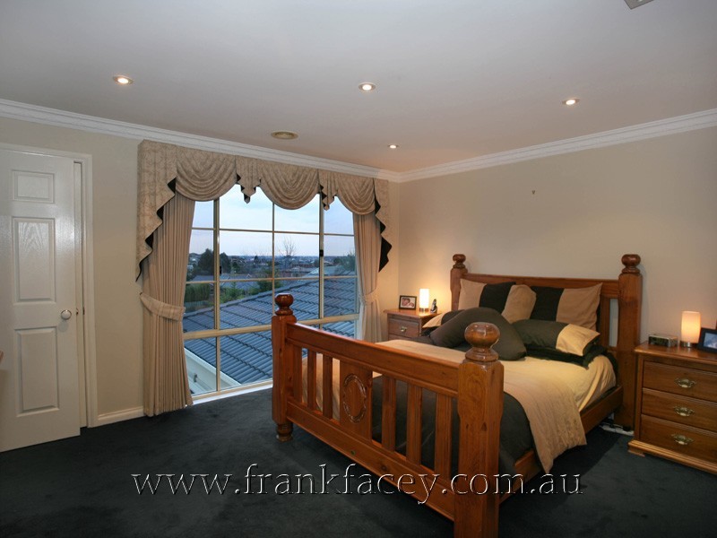 4 Nevada Court, Berwick VIC 3806