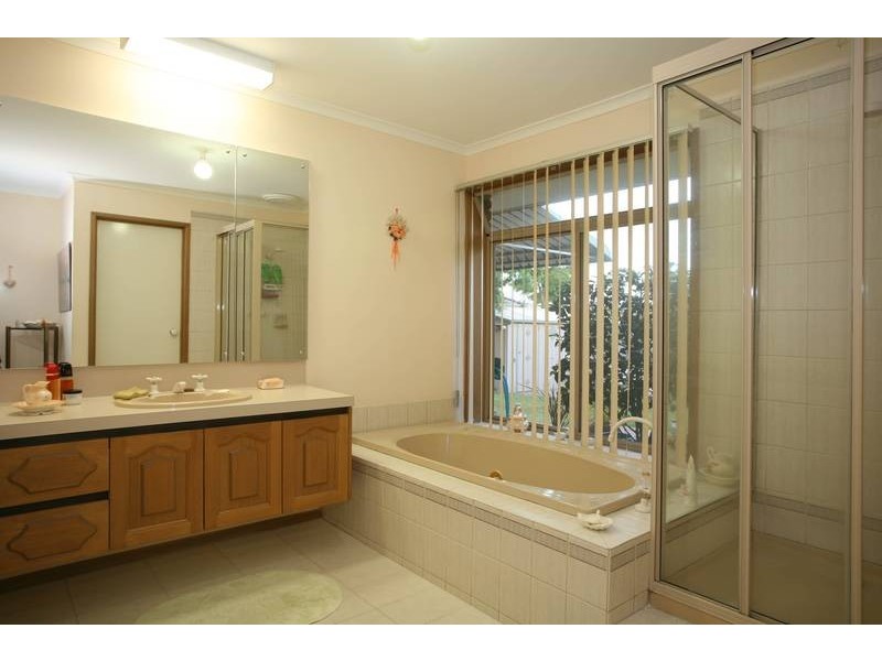 30 Howell Drive, Berwick VIC 3806