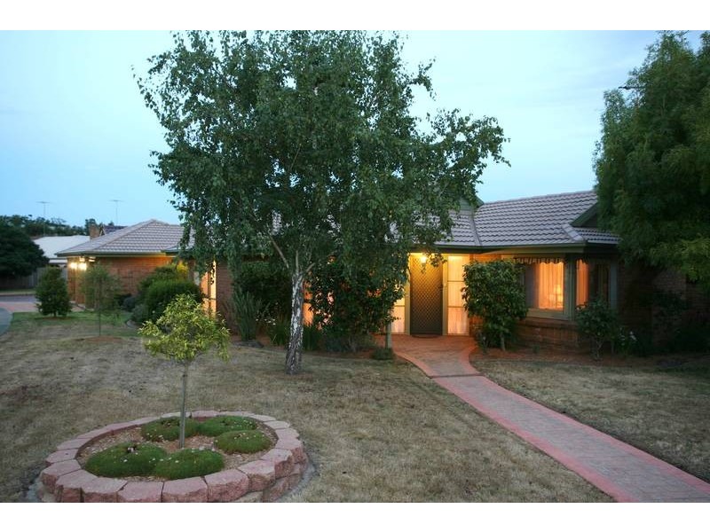 30 Howell Drive, Berwick VIC 3806