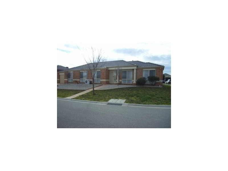 16 Harrington Drive, Narre Warren South VIC 3805