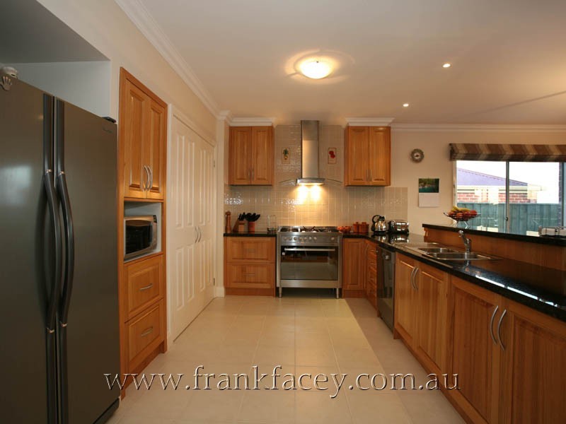 19 Hobart Avenue, Berwick VIC 3806