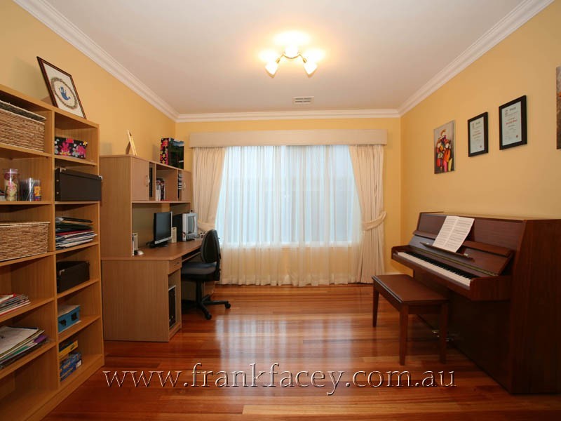 19 Hobart Avenue, Berwick VIC 3806