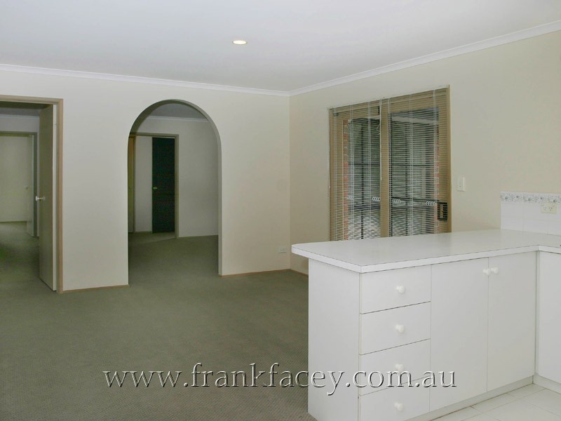 1 Marlesford Crescent, Berwick VIC 3806