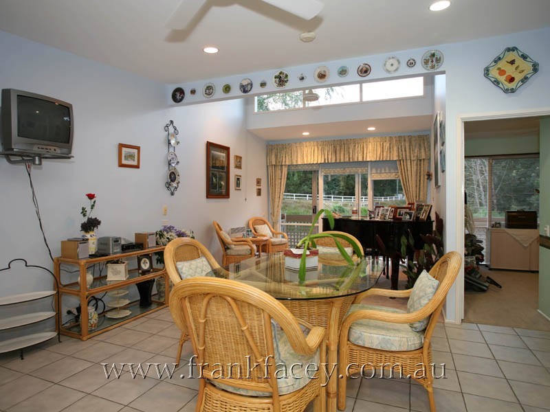 46 Beaconsfield-Emerald Road, Beaconsfield Upper VIC 3808
