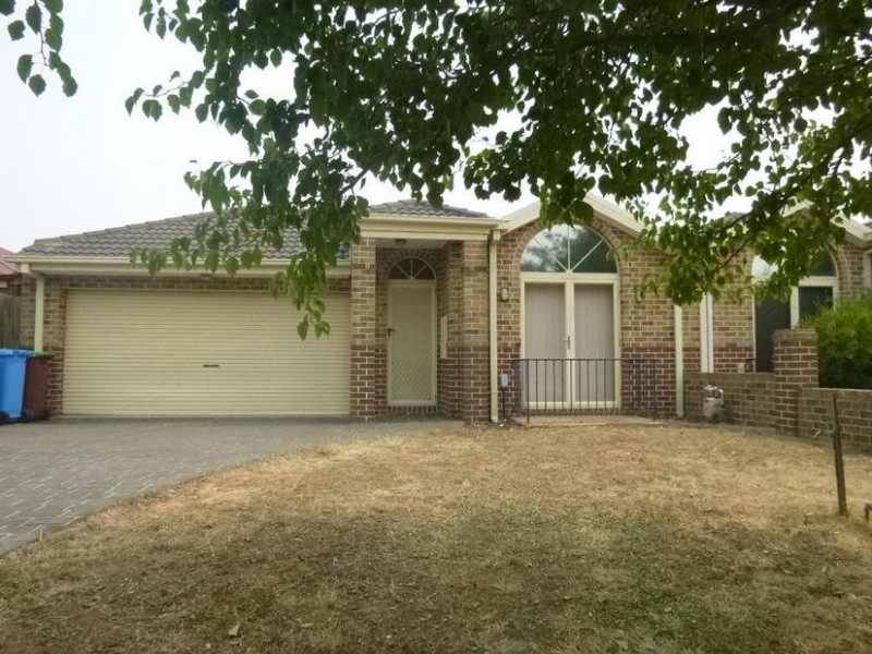 29 John Fisher Drive, Berwick VIC 3806