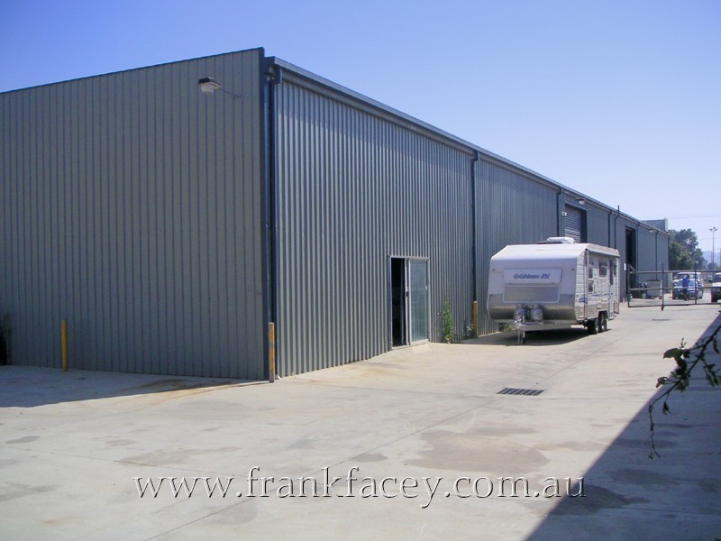 2/63 Bald Hill Road, Pakenham VIC 3810