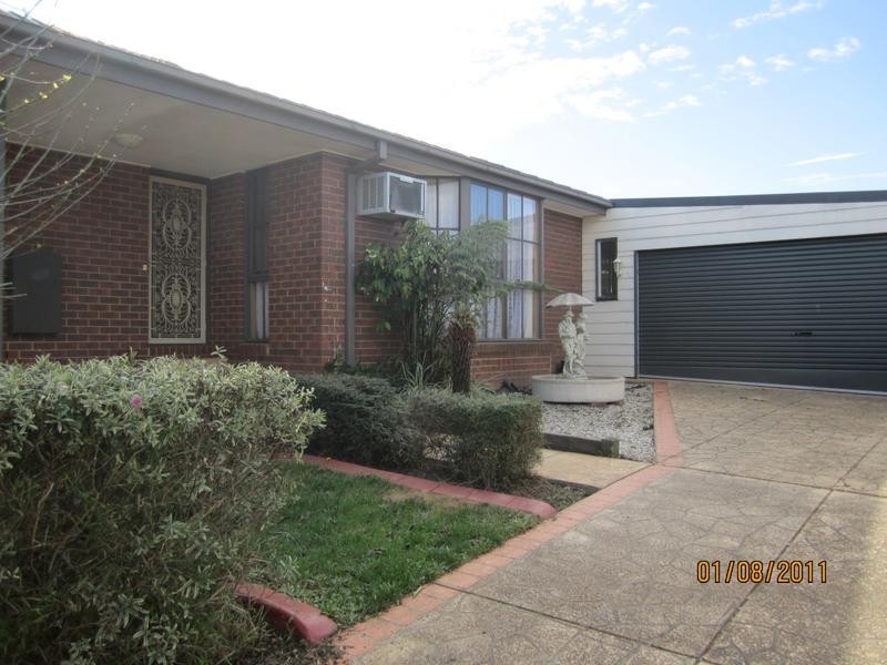 2 Pentland Drive, Narre Warren VIC 3805