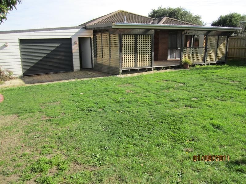 2 Pentland Drive, Narre Warren VIC 3805