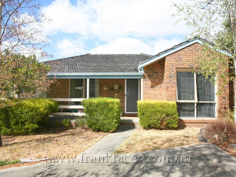 1/5 Camley Court, Berwick VIC 3806