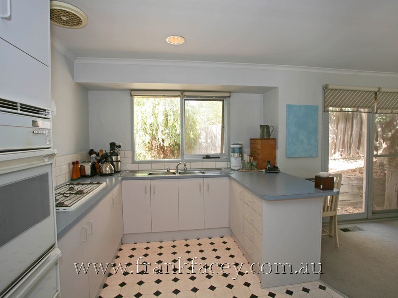 1/5 Camley Court, Berwick VIC 3806