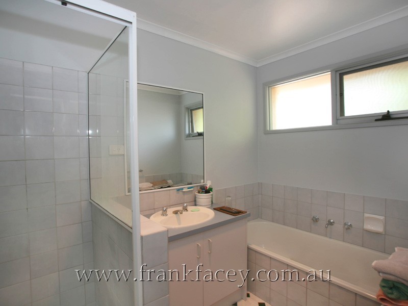 1/5 Camley Court, Berwick VIC 3806