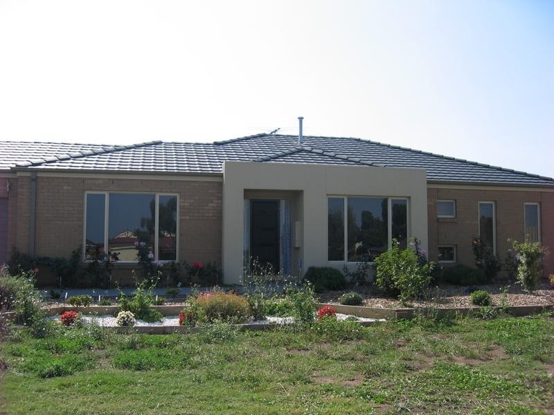 130 Golf Links Road, Berwick VIC 3806