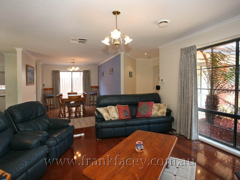 40 Clarinda Drive, Narre Warren VIC 3805