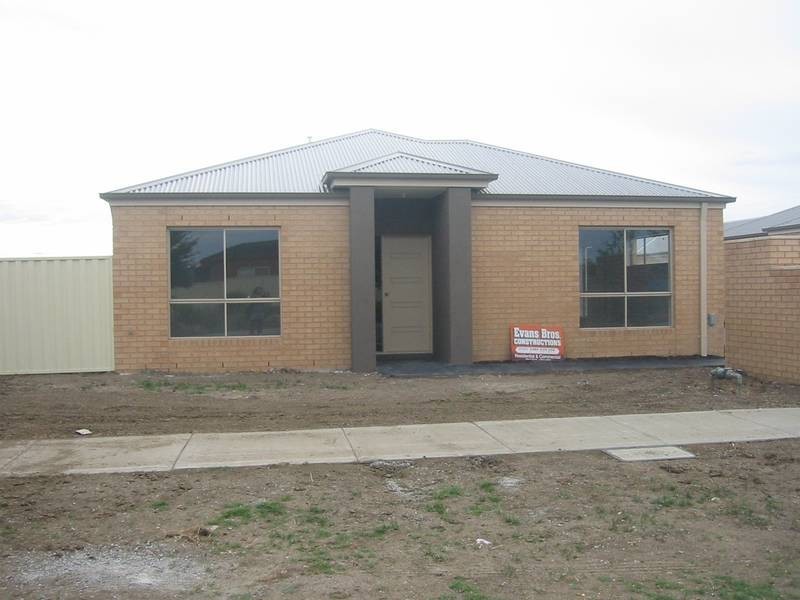 1/Lot B Blue Hills Boulevard, Pakenham VIC 3810