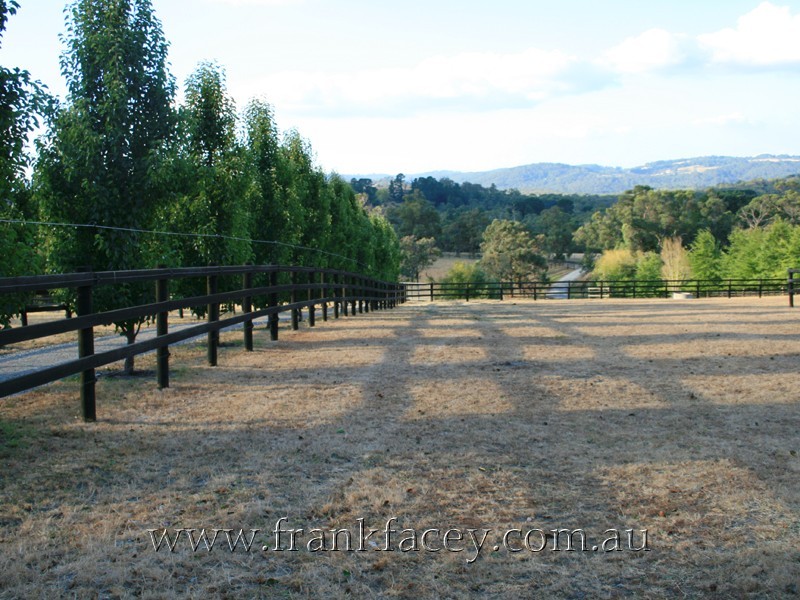 70 Hayseys Road, Narre Warren East VIC 3804