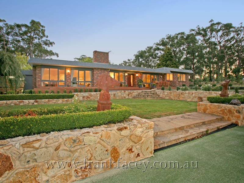 70 Hayseys Road, Narre Warren East VIC 3804