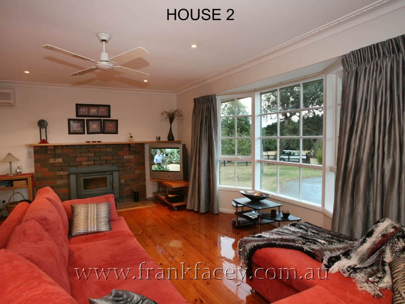 70 Hayseys Road, Narre Warren East VIC 3804