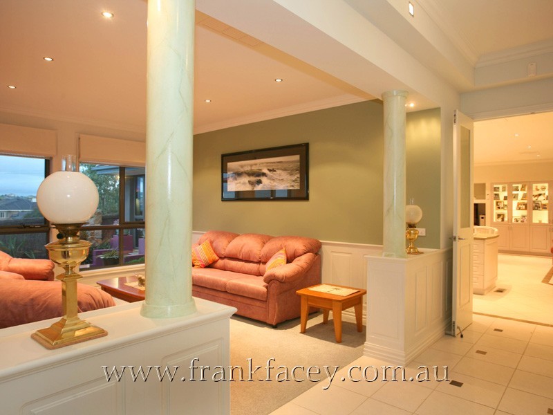 37 Northgate Drive, Berwick VIC 3806