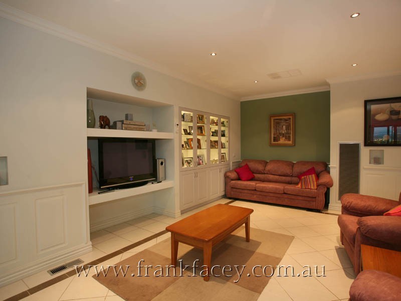 37 Northgate Drive, Berwick VIC 3806