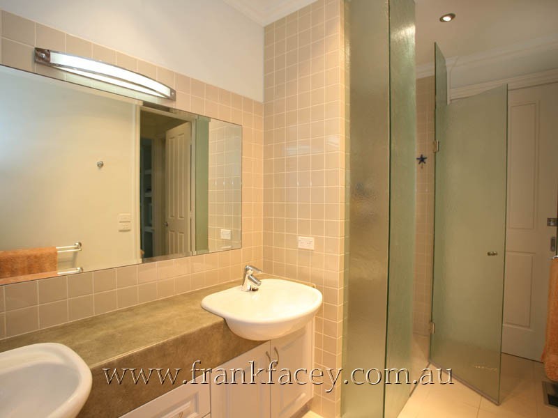 37 Northgate Drive, Berwick VIC 3806