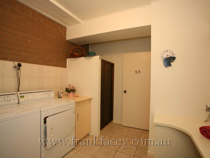 21 Kramer Drive, Berwick VIC 3806