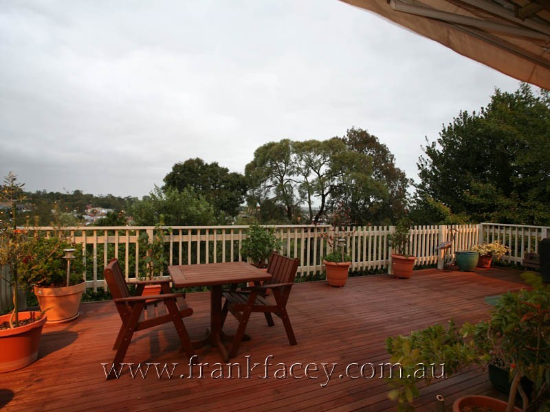 21 Kramer Drive, Berwick VIC 3806