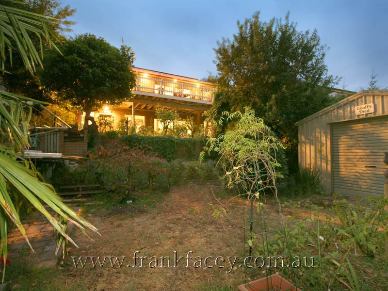 21 Kramer Drive, Berwick VIC 3806