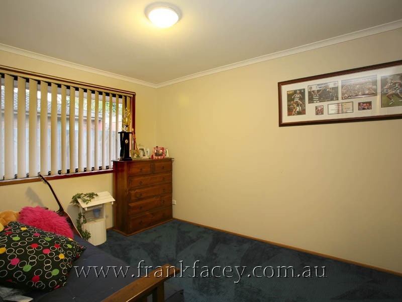 2/81 Princes Highway, Beaconsfield VIC 3807