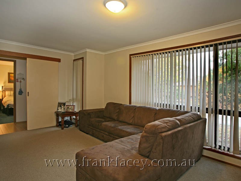 2/81 Princes Highway, Beaconsfield VIC 3807