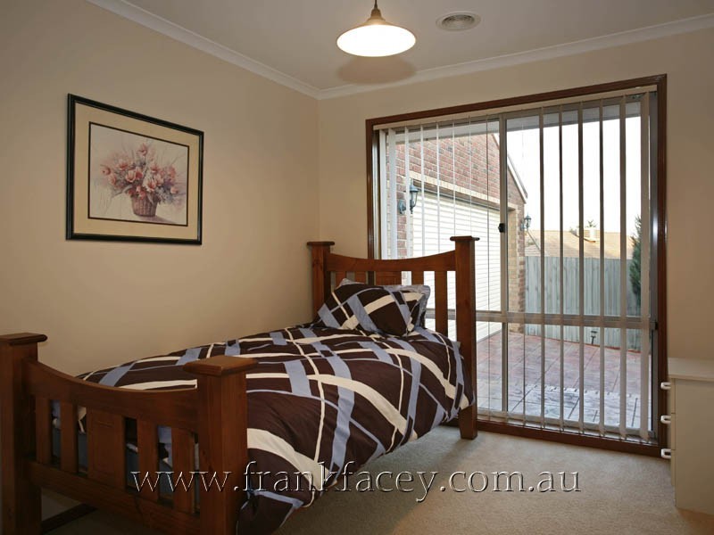 33 Lasiandra Circuit, Narre Warren VIC 3805