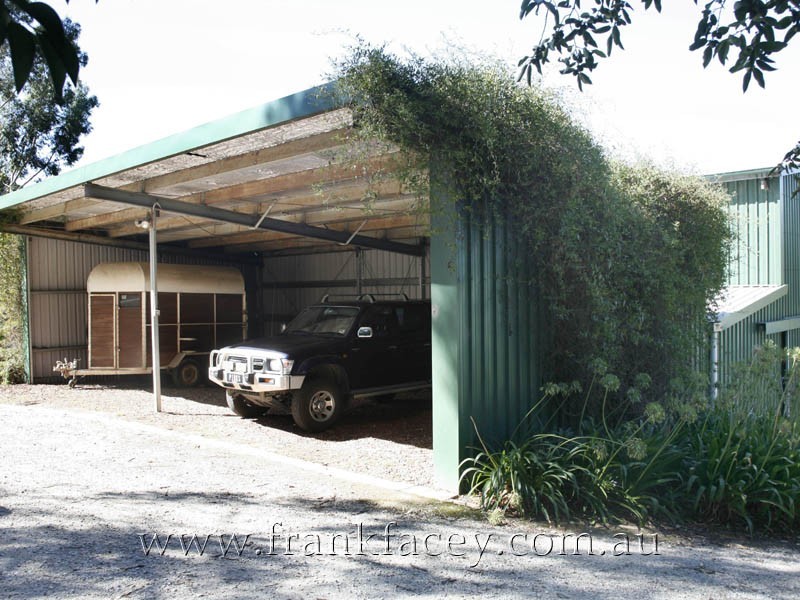 20 Huxtable Road, Pakenham Upper VIC 3810