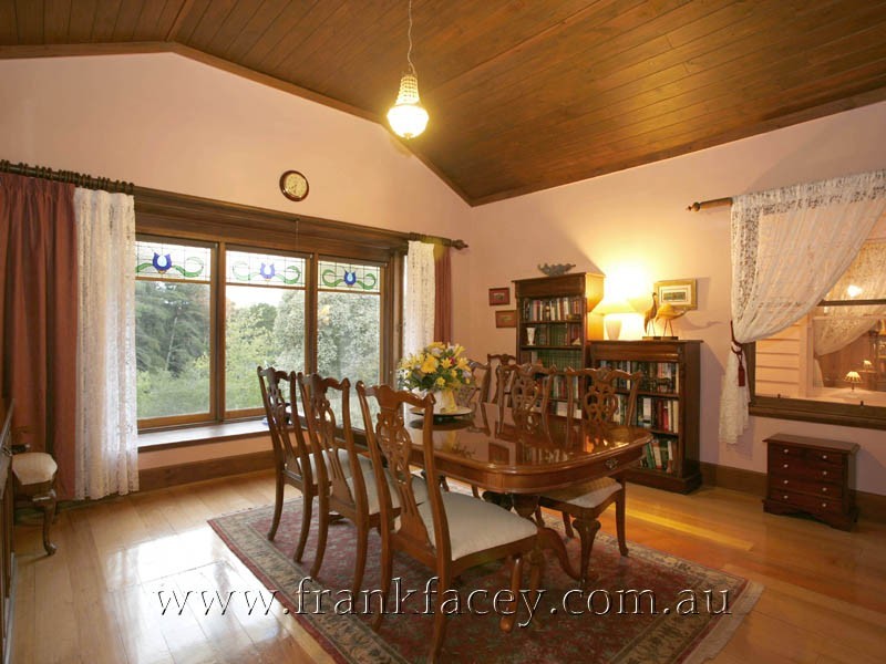 20 Huxtable Road, Pakenham Upper VIC 3810