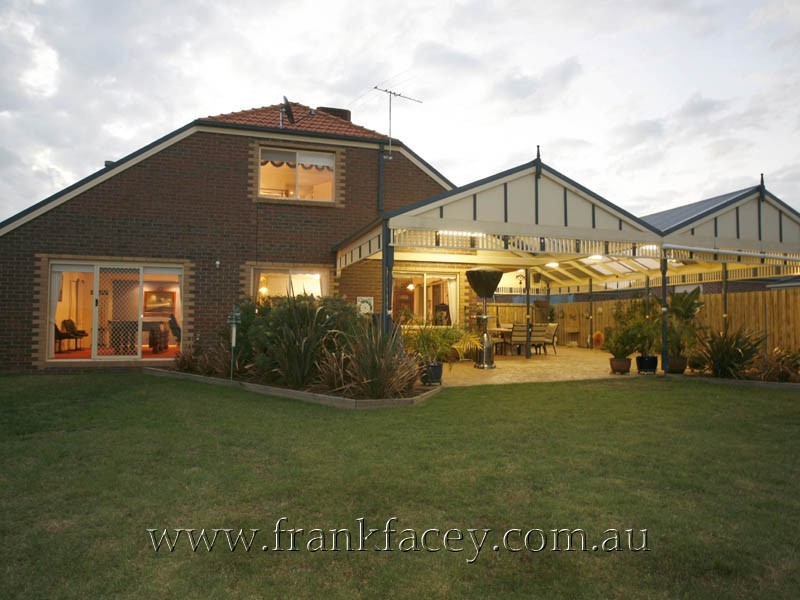 3 Tantallon Boulevard, Beaconsfield VIC 3807