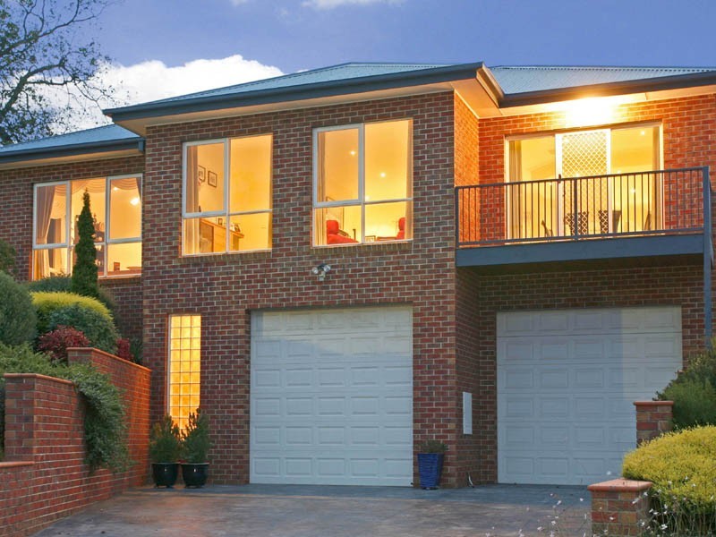 6 Ascot Rise, Berwick VIC 3806