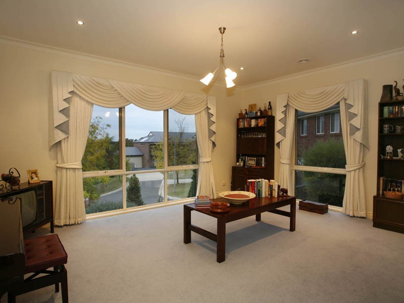 6 Ascot Rise, Berwick VIC 3806